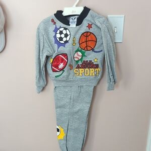 NWOT Joggles Vintage Gray Sports-Themed Kids Bottoms